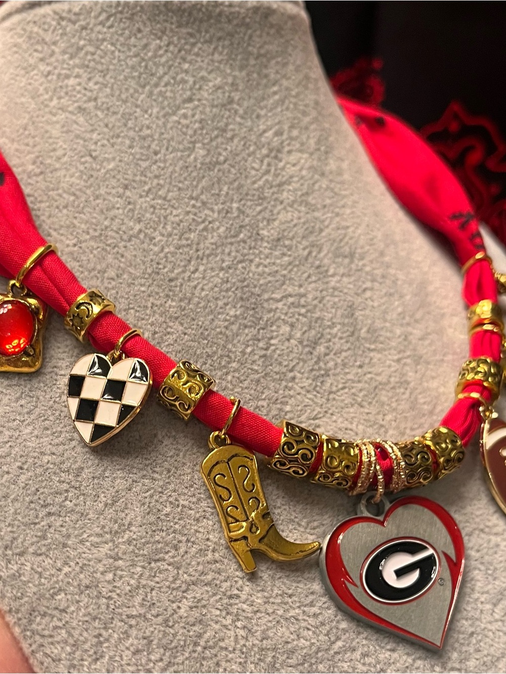 University of Georgia Bandana Charm Necklace, UGA, Georgia Bulldogs, 28” - Picture 3 of 6
